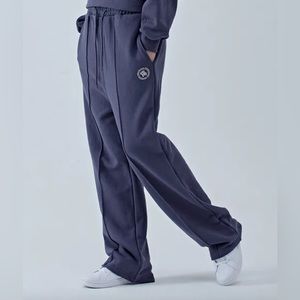 Comfy brand new cotton line sweatpants from Korean designer brand coeternal
